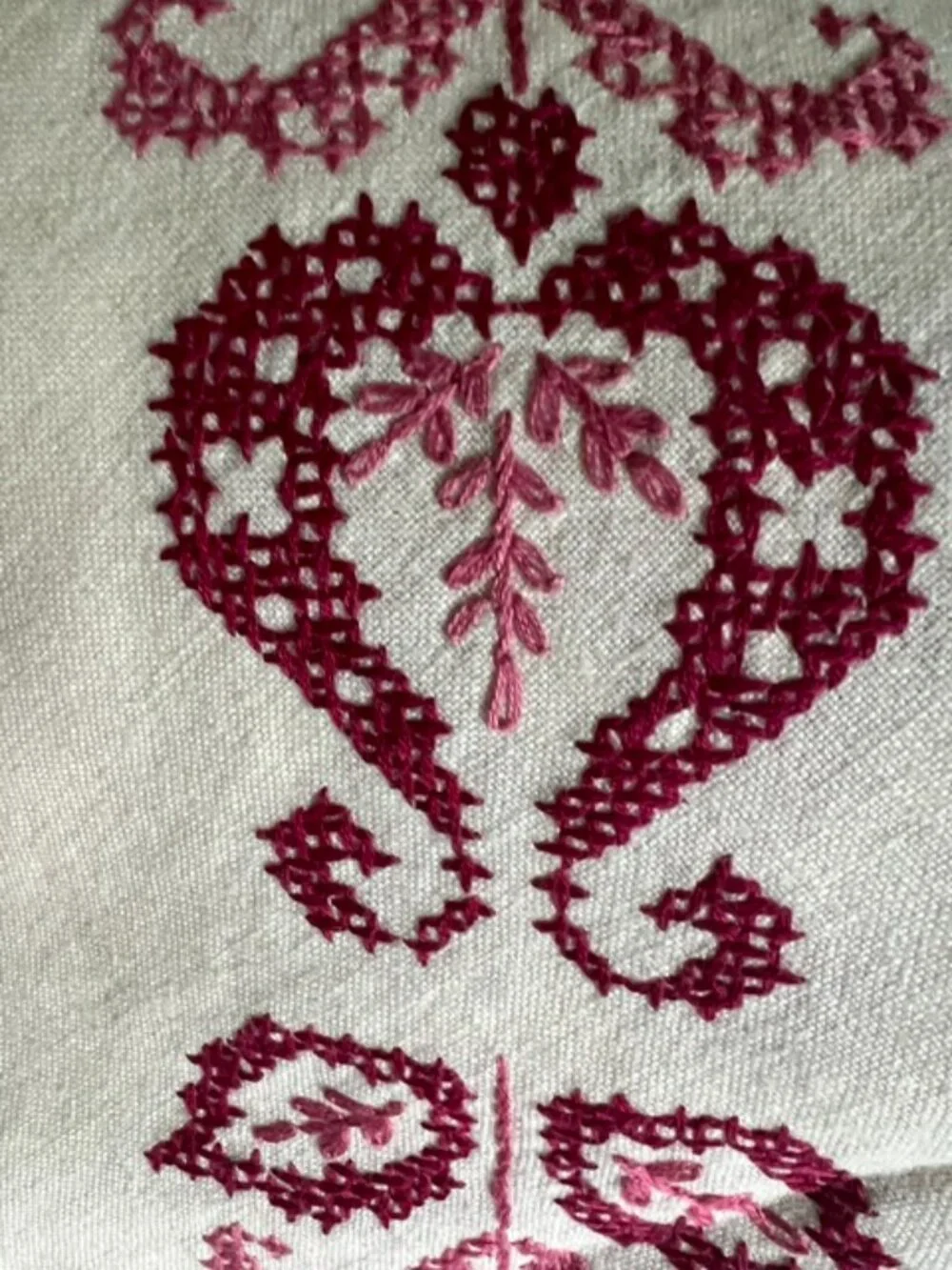 Handmade Cross Stich Embroidered Linen Square Tablecloth White & Red 48